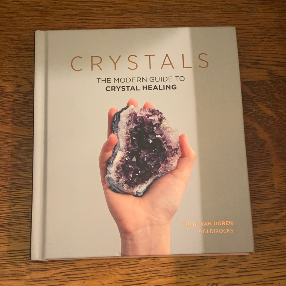 Crystals: The Modern Guide to Crystal Healing - White Cover